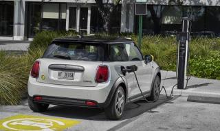 五菱宏光电动车MINI